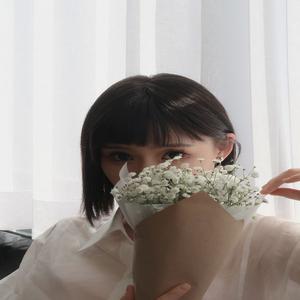 黄莉颖